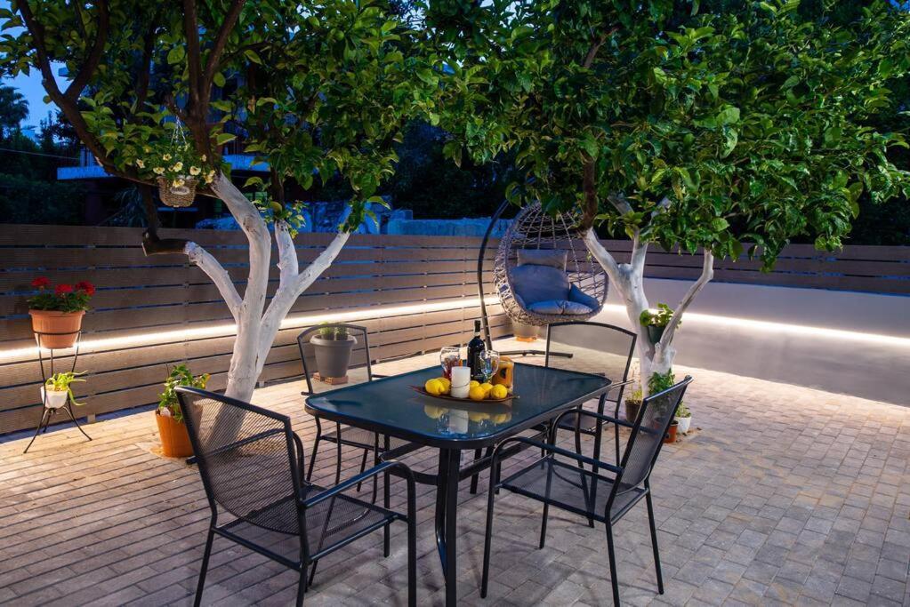 Lemon Garden Stylish Private Apartment Kalamata Exteriör bild