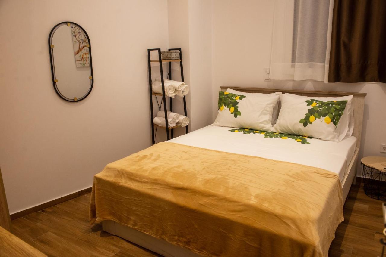 Lemon Garden Stylish Private Apartment Kalamata Exteriör bild